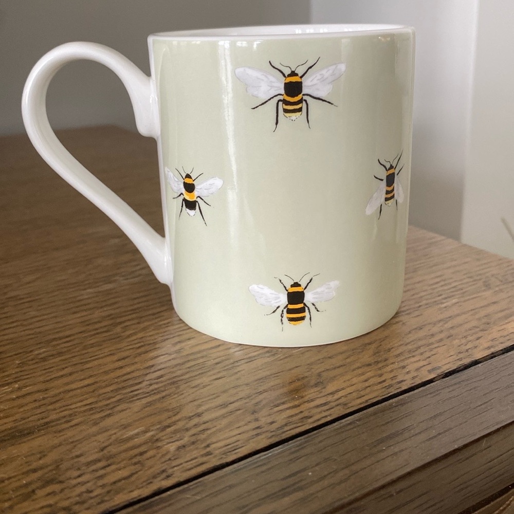 Cream and Black Bee Motif Mug for Kitchen